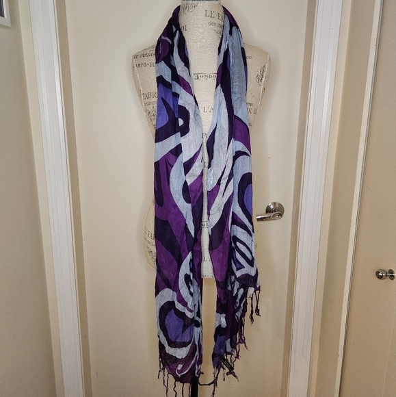 Indigenous Butterfly Blanket Scarf - Picture 4 of 8